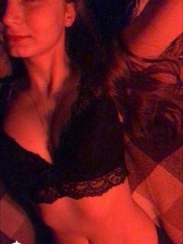 Дина Горячая Горничная фото 3